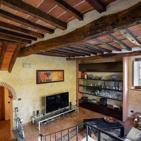Casale Isidora Camaiore